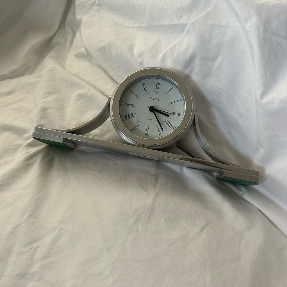 Vintage bulova silver clock watch